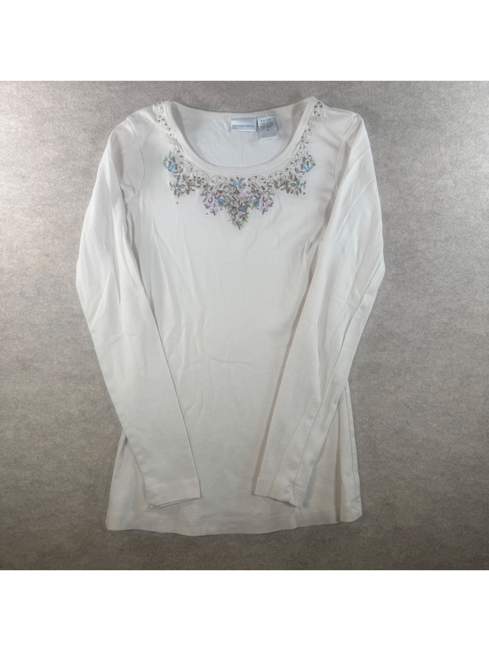 Newport News Women's Long Sleeve Embroidered Scoop Neck Shirt Size S